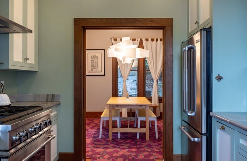 Hood River House | Historic Roe Parker - DT Hood River, 30+ Rental Views