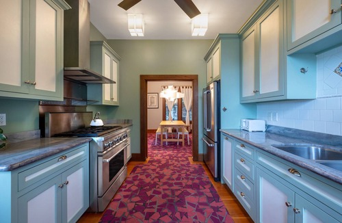 Hood River House | Historic Roe Parker - DT Hood River, 30+ Rental Views