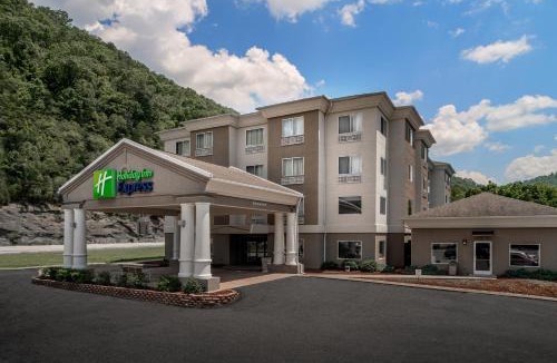 Pikeville Hotel | Holiday Inn Express and Suites Pikeville by IHG