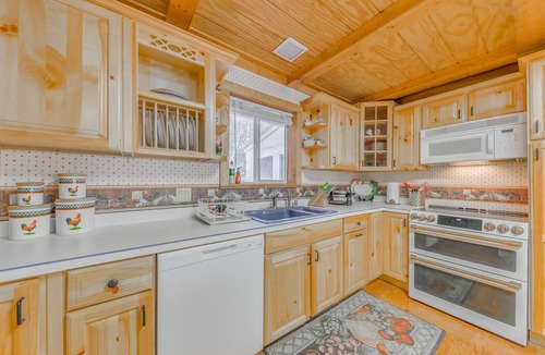 Bear Park House | Home Near Lincoln National Forest w/Private Sauna