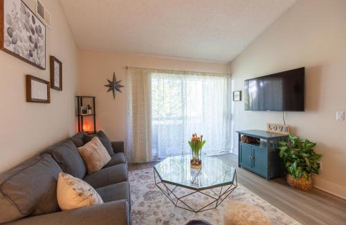 Ivey Ranch - Rancho Del Oro Apartment | Huge Oceanside Private 2BR Apartment-Pool-Gym-Spa