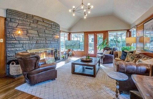 Maywood Park House | Impeccable Custom Design and Décor Throughout, Fully Fenced Half Acre w/ Private Outdoor Patio & BBQ