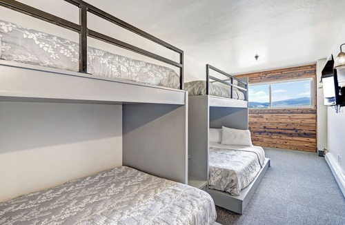 Angel Fire Hotel | In-Town | 2 Bedroom Suite | Elk Horn Lodge 300