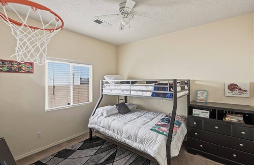Westgate Heights House | Indulge in this beautiful New Mexico home located in Southwest Albuquerque
