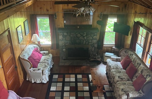 West Poland House | It's better to wake at the lake! 3 bedroom with lovely lakefront view