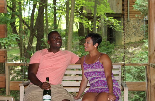 Hico Cabin | Jackson Cabin is a beautiful 3-bedroom, 2-story log cabin!