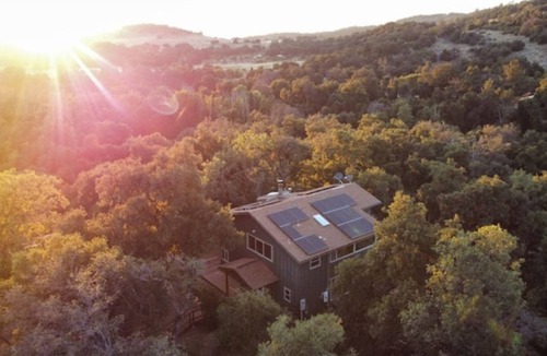 Julian House | Julian's Red Fox Retreat- Nature with a Hot Tub