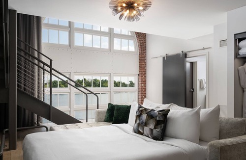 Historic District - North Hotel | JW Marriott Savannah Plant Riverside District