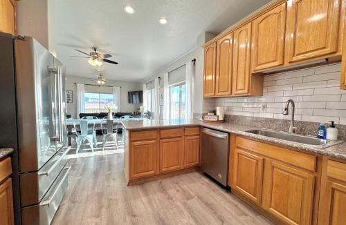 Greenehaven House | Lake Powell Views and Prime Location