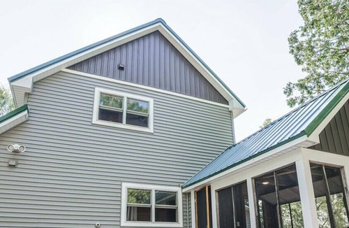 Saint Albans House | Lakeside Camp with an Amazing View