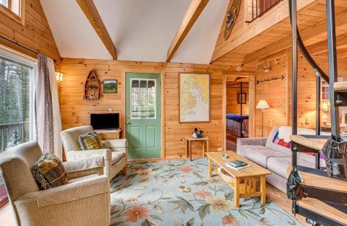 Lamoine House | Lamoine Cabin w/Deck ~ 16 Mi to Acadia Nat’l Park