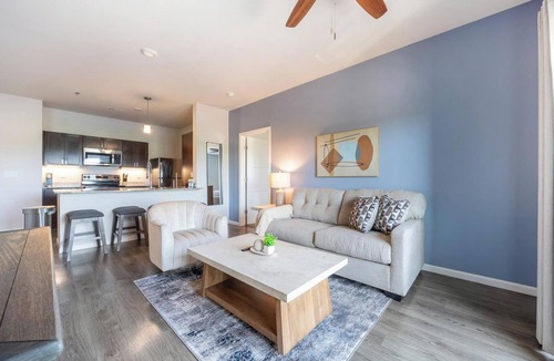 Greenwich Apartment | Landing | Modern 2BD, Gym, Game Room