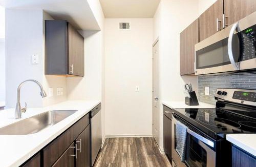 Cedar Park Apartment | Landing Modern Apartment with Amazing Amenities (ID4320X88)
