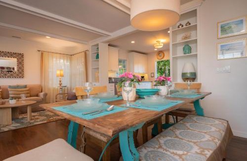 Beach Barber Tract House | Las Palmas Escape