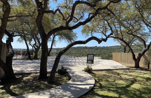 Dripping Springs House | Longhorn Getaway in Dripping springs