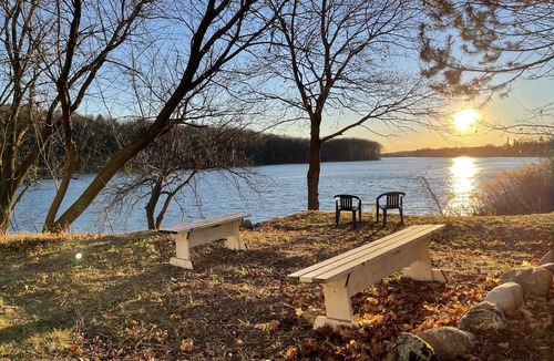 Fairfield Cottage | Lovely Historic Waterfront Home on Kennebec River, by Month, or weeks in Summer