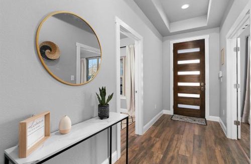 Round Rock House | LUXE Boho Chic5BR Woodbine Round Rock Kalahari