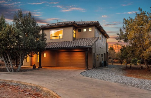 Oak Creek House | Luxe Sedona Retreat, Grand Views, Expansive Property on 1+ Acre Lot