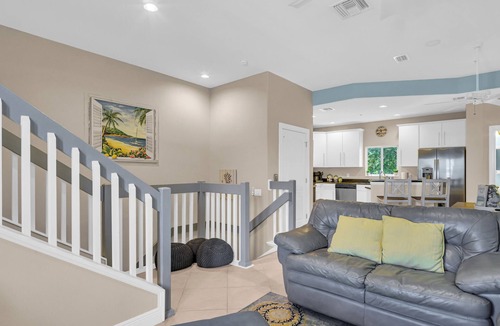 Bay Esplanade House | Luxurious, Family Friendly House, Rooftop Terrace, Hot Tub & Breathtaking Views!