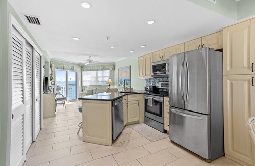 Brightwater Condo | Luxurious, Fully Equipped, 5th Floor Condo with Breathtaking Views of Gulf/Bay