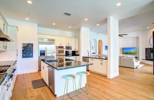 Palm Springs House | Luxury Palm Springs Home w/Heated Pool & Spa