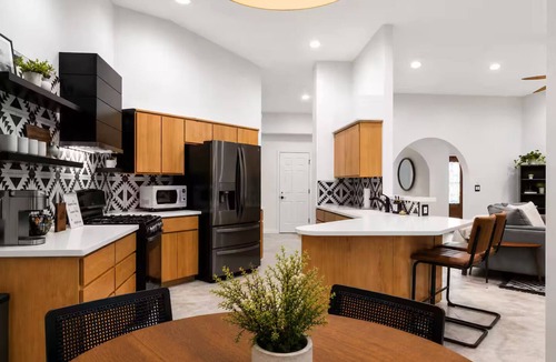 Clarkdale House | Luxury Vacation Home-New HotTub-20 Mins to Sedona-Peloton-1.4 miles to Old Town