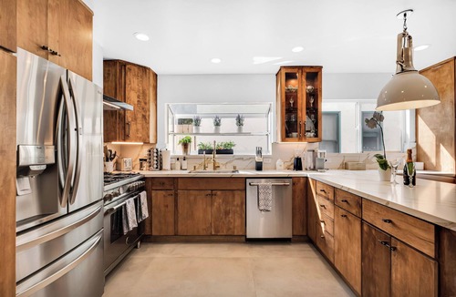Belmont Shore House | Luxury Villa in Belmont Shores 4 Bedrooms 3 Bath