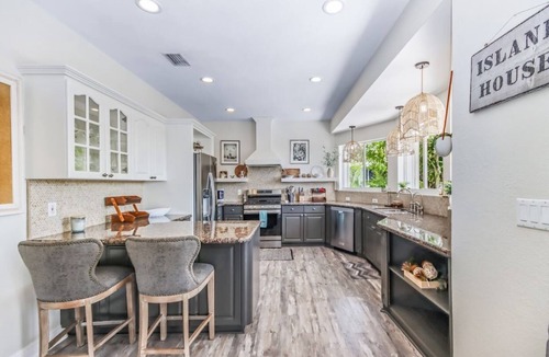 Twin Lakes House | Luxury Water Front Home, Private Pool, Spa, Tiki Bar, 37' Foot Dock with Kayaks