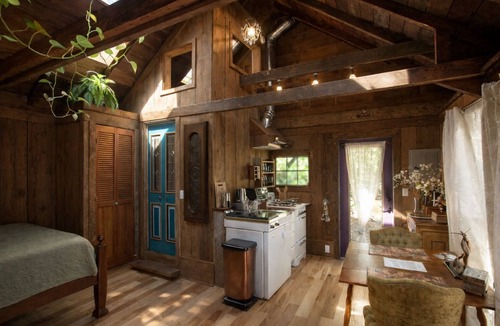 Richmond House | Magic Barn, Walk Score 93!