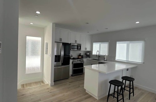 Sand Section Apartment | MB Modern Sand Section Sea View