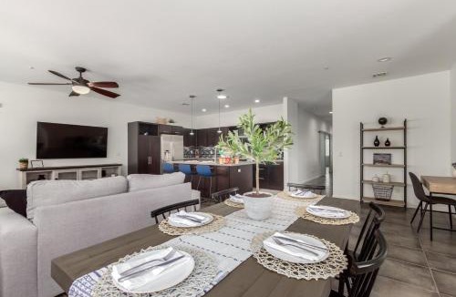 Seville House | Merlot Gilbert home
