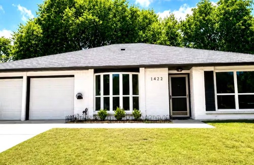 Cibolo House | Military-Friendly 3BR 2 BA Schertz Retreat Near Randolph AFB Sleeps 8