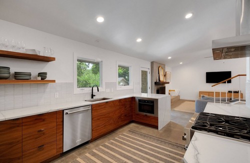 Barton Hills House | Minutes from Zilker/Barton Springs/Downtown with Private Pool + Hot Tub