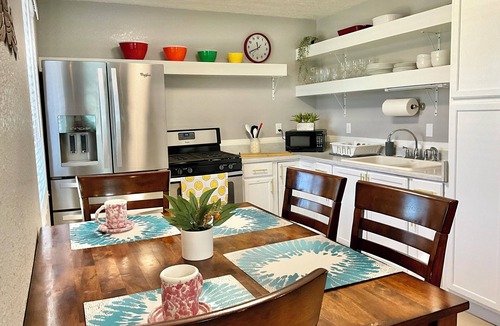 La Mesa Apartment | Modern 2BD1BA Central Location Fast WiFi Super Clean