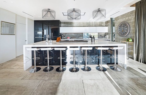 Bel Air House | Modern Bel Air Estate | 5 Bd | 7 Ba | 6,112 sqft | Pool | Views