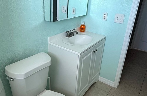 Riverview Other | Modern Farmhouse Quiet & Spacious located in Safe neighborhood-RV parking space
