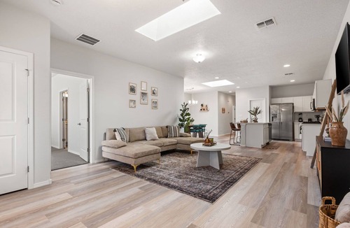 Mesa Del Sol Innovation Park House | MODERN HOME W/3BR NEXT TO AIRPORT & NETFLIX