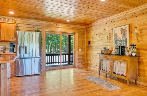 Hot Springs House | Modern Mountain Cabin Hot Tub | Hot Springs, VA