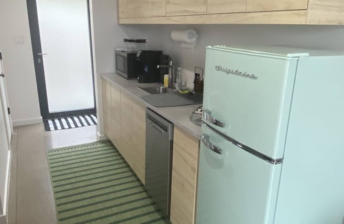 Los Alamos Apartment | Modern Private Casita Bright, Quiet, Minutes to LANL & Trails