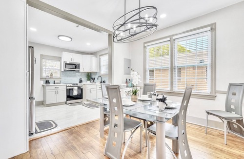 Midtown House | Modern & Private Savannah Retreat Near Riverfront!