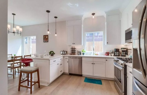Imperial Beach House | Modern & Spacious 3-Bedroom Home w Garage, 5 min to Beach, Downtown