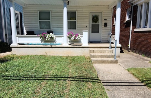 Ashland Apartment | Morning Brew With a Park View, Central to Most Places. Nucor/Kokosing stays!