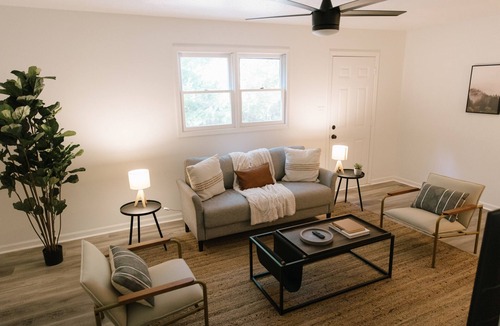 Berea Apartment | "Morning View 4” Cozy Modern Stay - College/Hiking