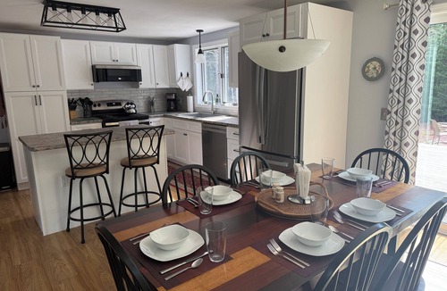 Town Hill House | "Moss Mountain Cottage" Clean, Private, Central MDI - 2025 updated kitchen
