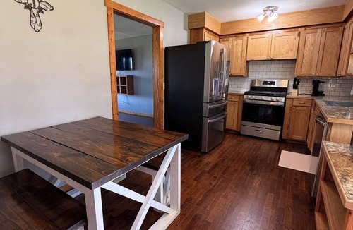 Hatfield House | Mountain-View 3BR Home w/Firepit Hatfield AR