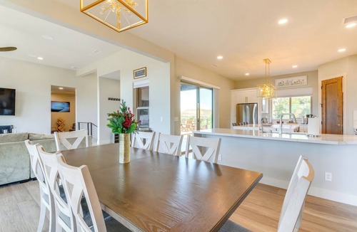 Lynx Mountain View Estates House | Mtn-View Retreat w/Game Room in Prescott!