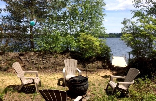 Monmouth House | Naughty Dog Private Island Log Cabin in Monmouth, ME
