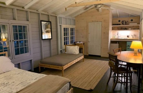 Phippsburg Cottage | Nest del Mar-Gorgeous Classic Camp on the Ocean