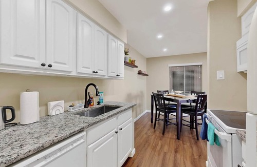 Uptown Condo | NEW 2-bed/2-bath condo in serene Uptown walk to 3 Malls/restaurants/movies