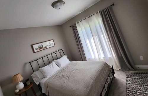 Mulvane House | New, clean home close to Kansas Star Casino